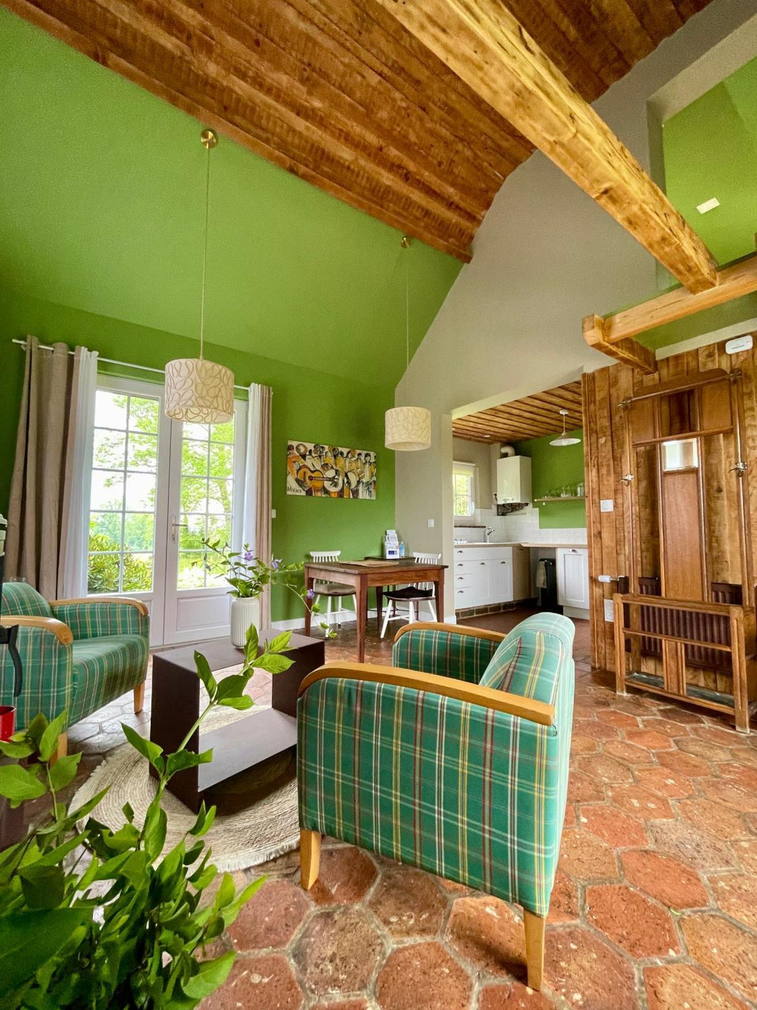 Les Cottages D'Orient Gite Boutique Мениль-Сен-Пер Экстерьер фото